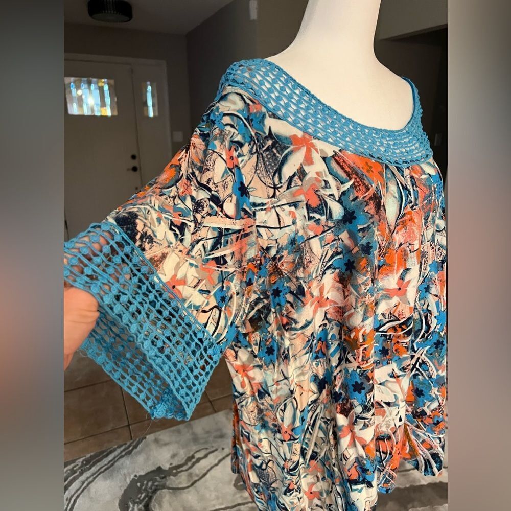 Marianne Women’s Floral Top/ Blouse - Picture 3 of 6